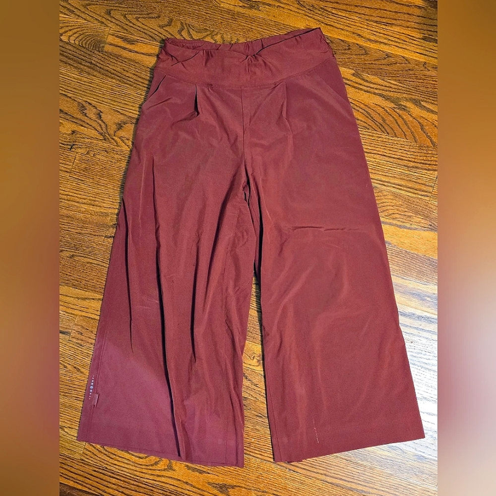 Title Nine Round Trip Wide Leg pants, size Small, brick red color